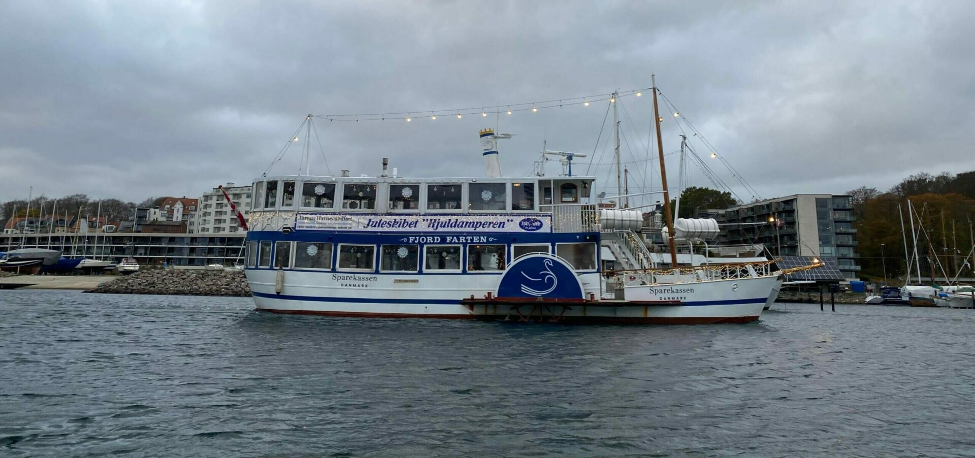 juleskibet svanen aarhus havnerundfart